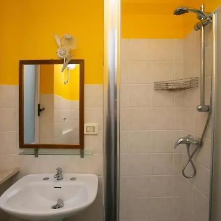 M084 - Marcelli, Trilocale Con Giardino A 100 M. Dal Mare Al Mareverde